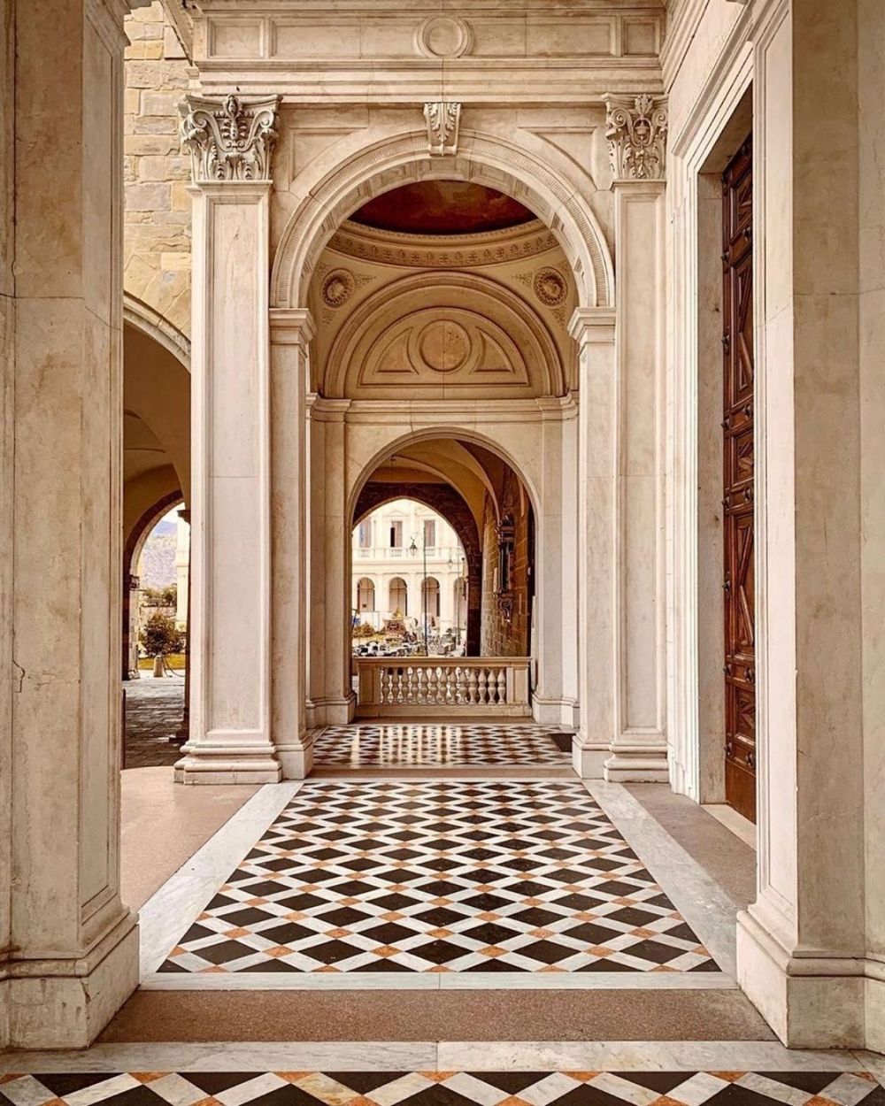 Architectural Elements in Makrana marble by Everstone (40)